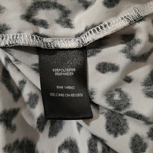 Torrid Leopard Animal Print Roll Tab Sleeve V-Neck Liquid Knit Top Plus Size 6X - Picture 8 of 10